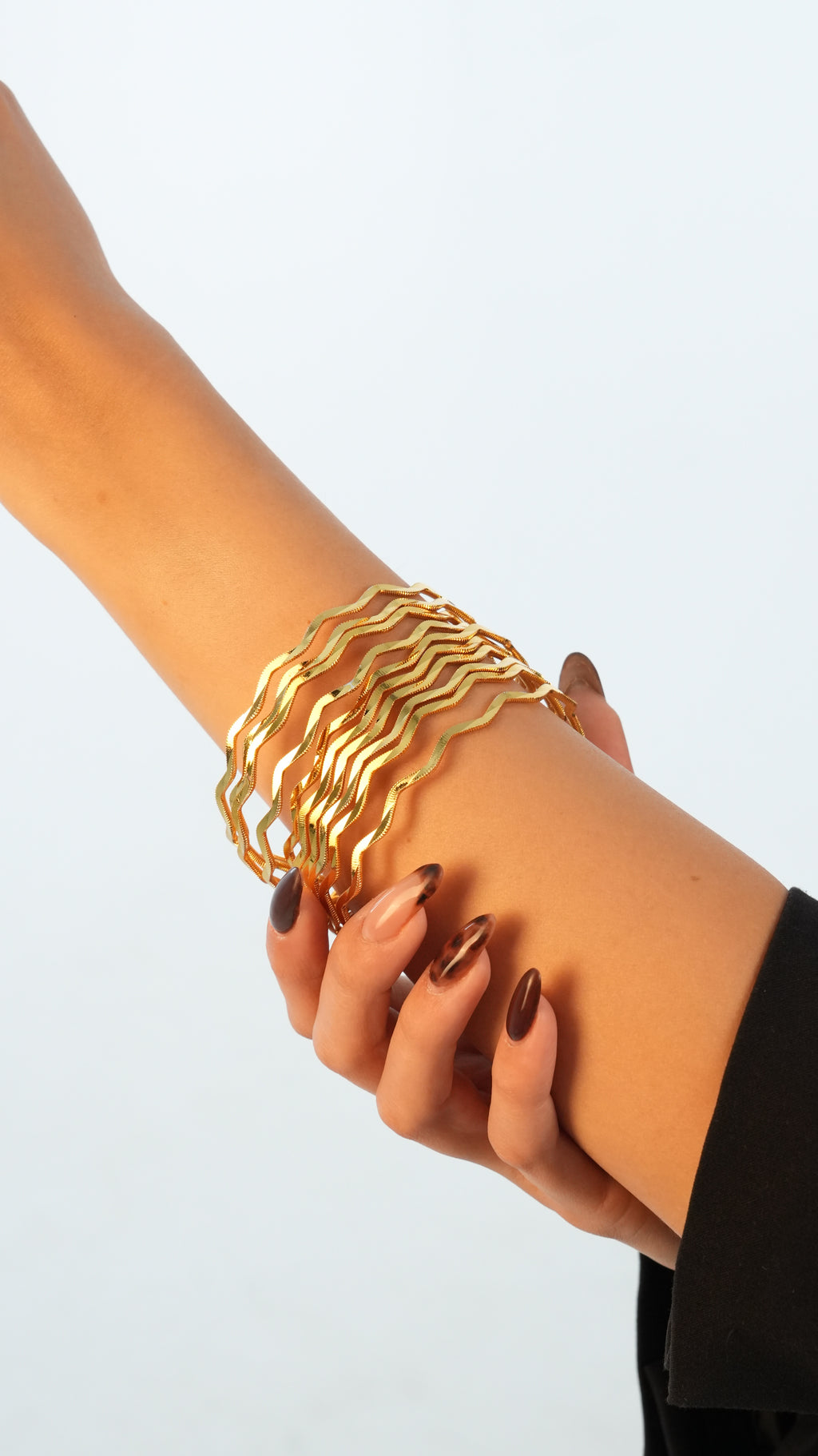 22 Ayar Altın Görünümlü Zigzag Ajda Model Bilezik – 3'lü Set