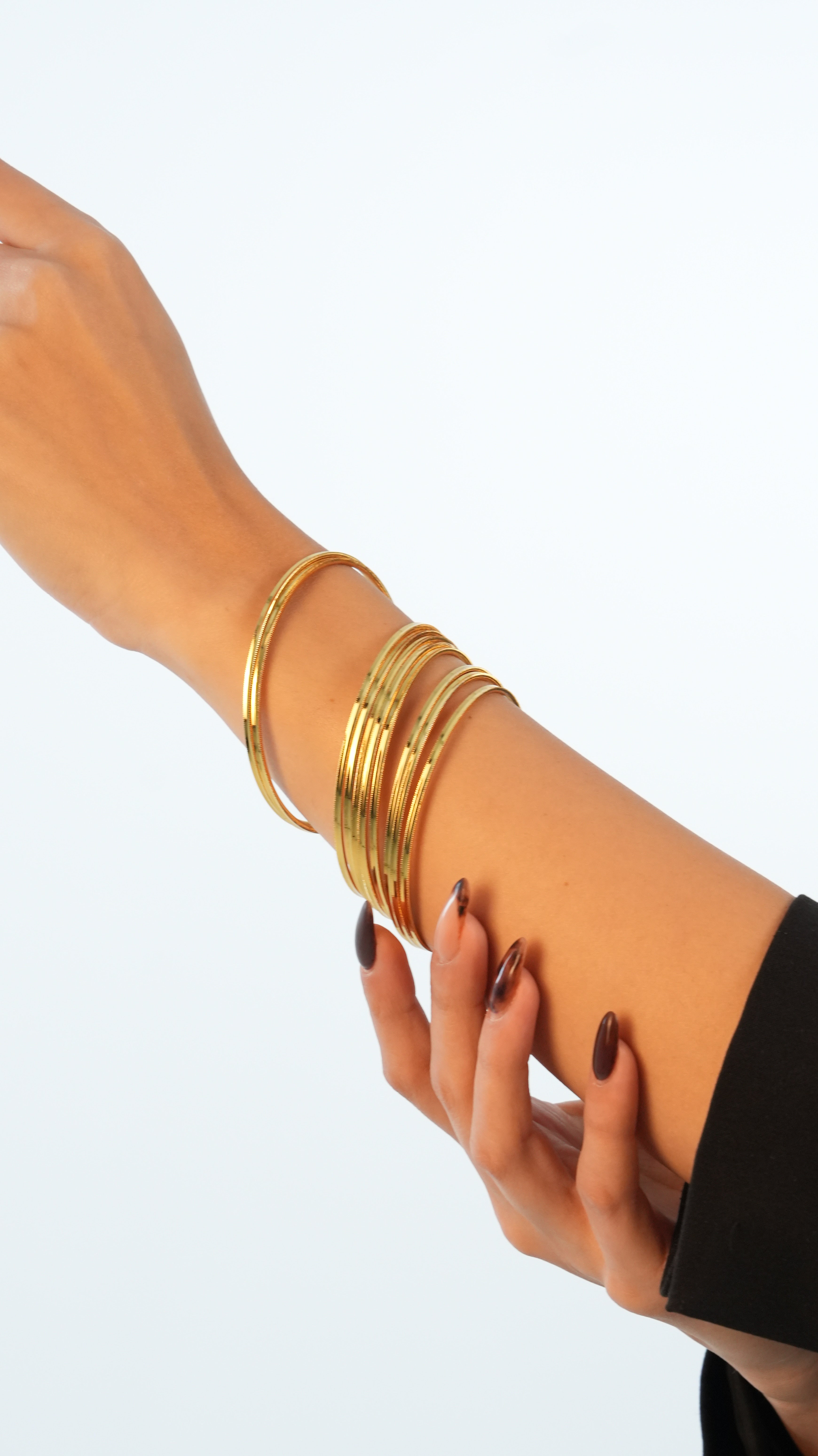 22 Ayar Altın Görünümlü Oluklu Ajda Model Bilezik – 3'lü Set