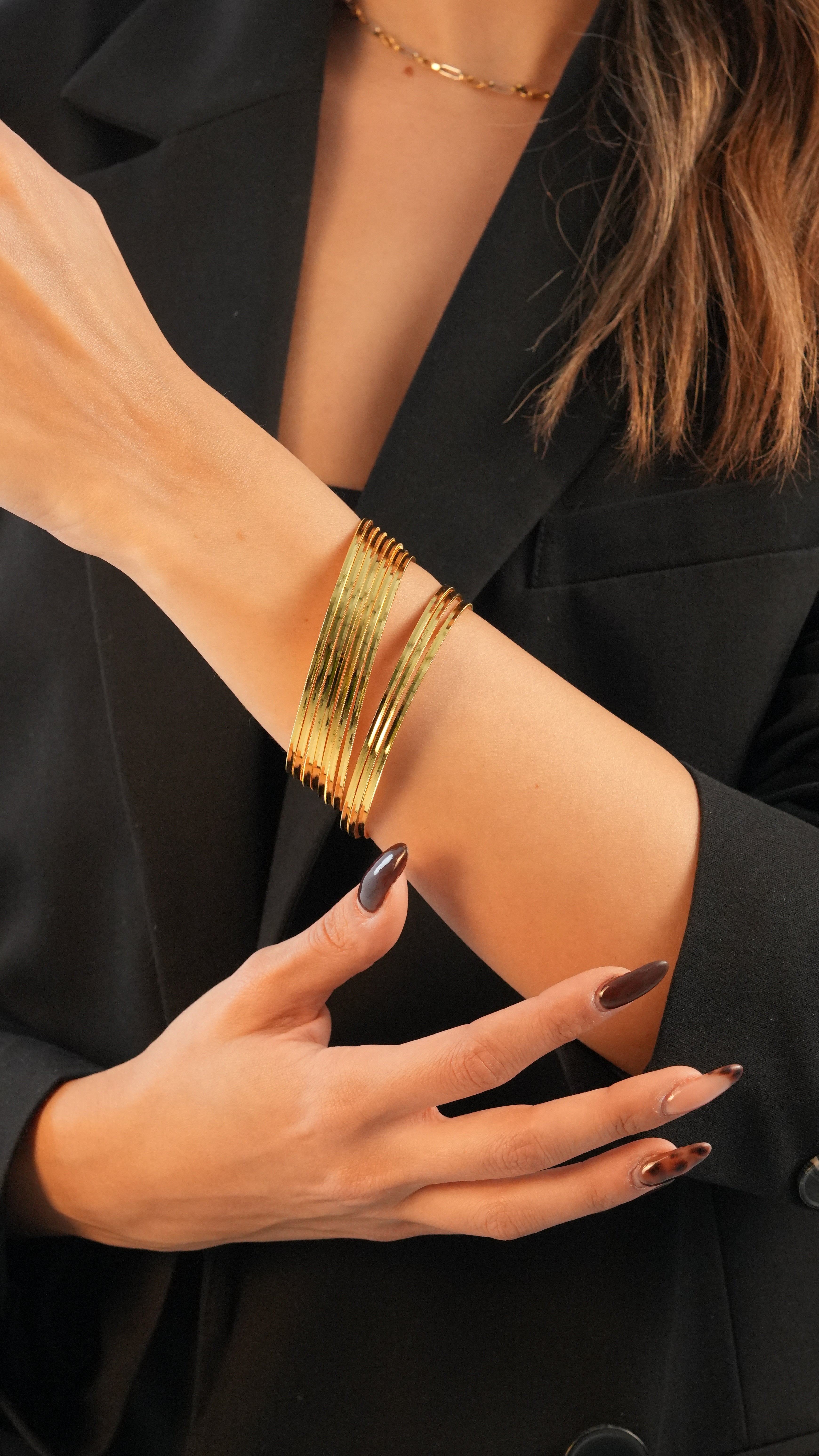 22 Ayar Altın Görünümlü Oluklu Ajda Bilezik