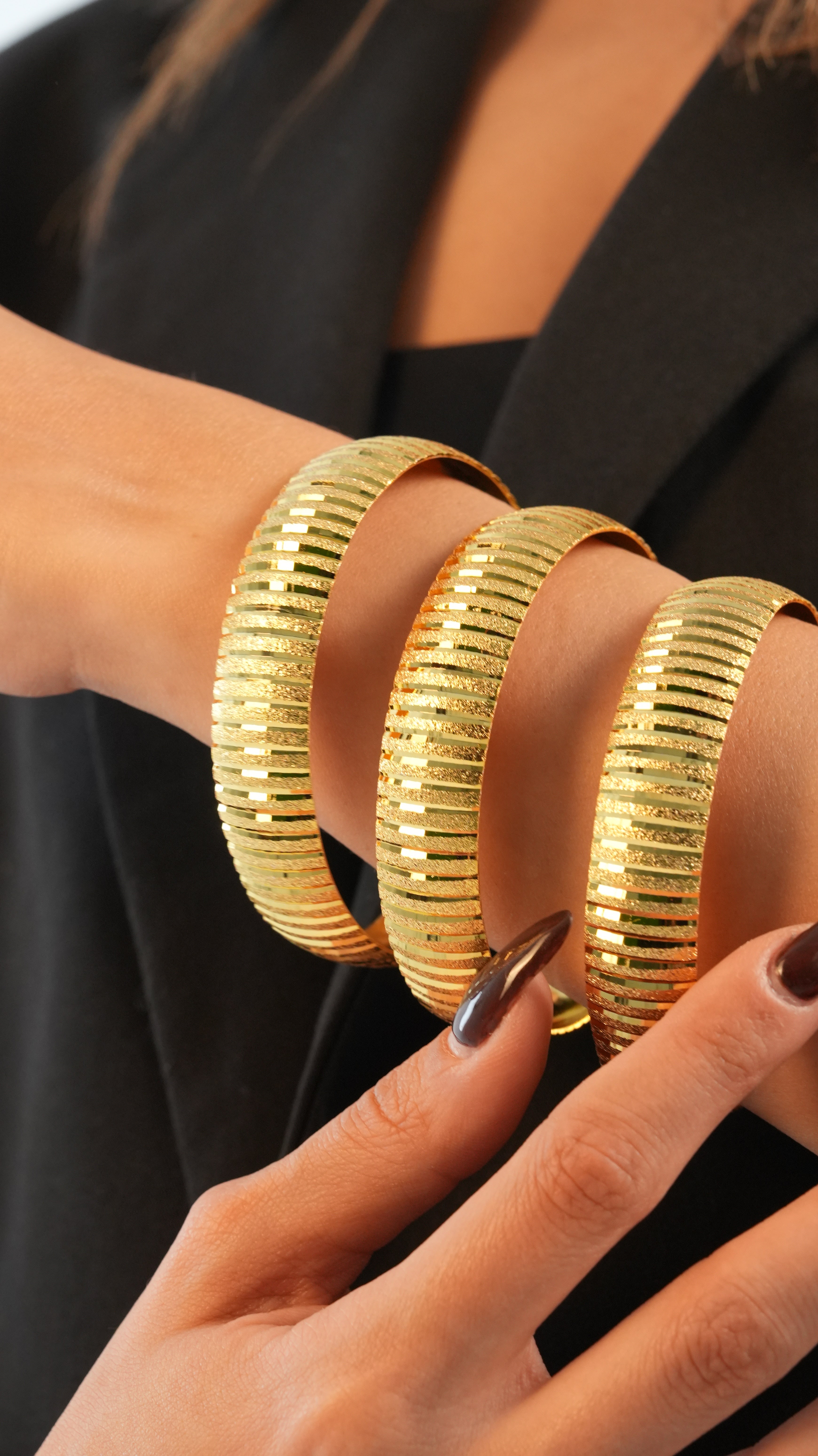 22 Ayar Altın Görünümlü Lazer Kesme Model Bilezik – 3'lü Set