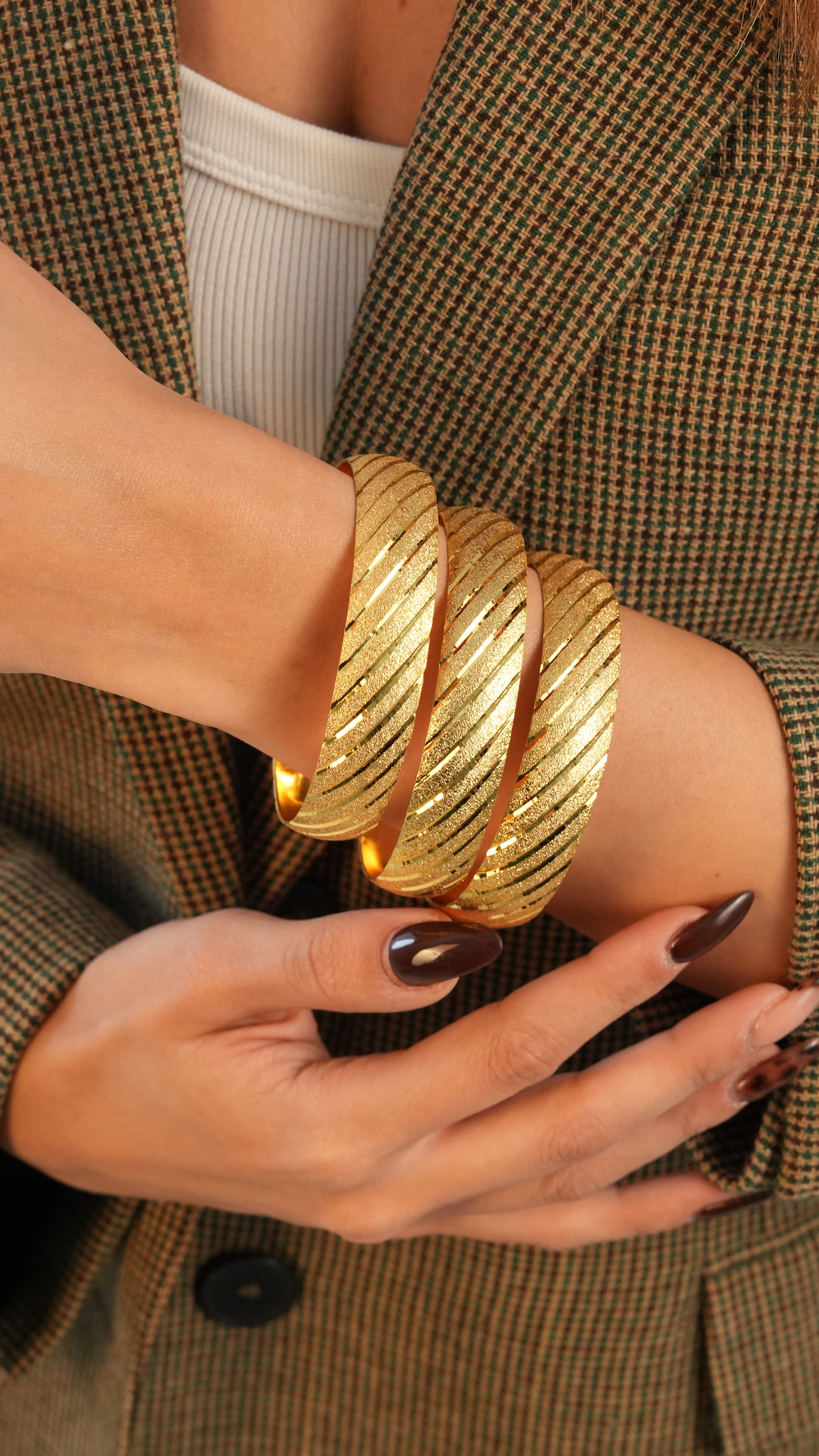 22 Ayar Altın Görünümlü Sarmal Model Bilezik